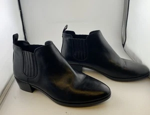 Michael Kors ~ Damengröße 6,5 ~ schwarze Lederstiefel zum Überziehen. " - Bild 1 von 9
