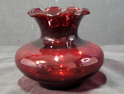 Vintage Anchor Hocking Royal Ruby Red Glass Bud Vase with Ruffled Top 3.25” - Image 1 of 4
