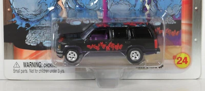 Johnny Lightning Marvel Comics The Incredible Hulk #345 1997 Chevy Tahoe #24  4 - Image 1 of 4