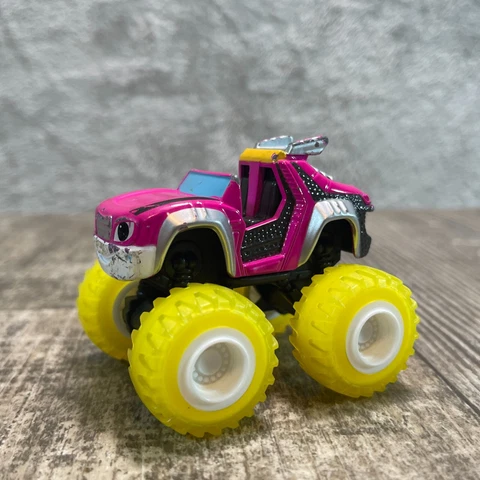 Nickelodeon Blaze & the Monster Machines Die-cast Watts 2  1/2" Figure 2014 RARE Cover