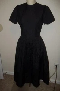 Vintage L'AIGLON 50's Black Cotton Swing Dress with Eyelet Bottom Rockabilly M - Picture 1 of 10