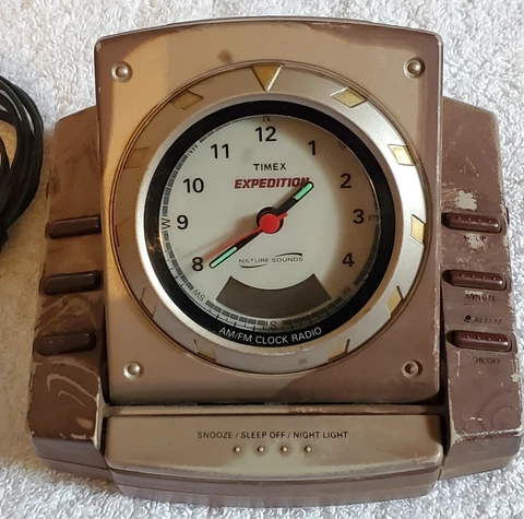 Vtg Timex Expedition AM/FM Alarm Clock Radio T-326H Electric/Battery LCD Analog Cover