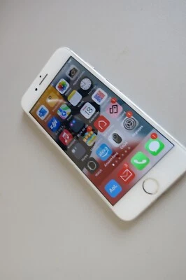 APPLE 7  -A 1778 Gris métal 128Go - Photo 1/2