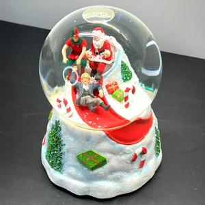 Hallmark A Christmas Story Schneekugel You'll Shoot Yer Eye Out with Magic Sound - Bild 1 von 16