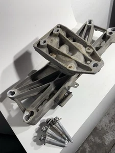 2005-2020 Charger Challenger 300 RWD V8 Transmission Mount Crossmember Bracket - Picture 1 of 6