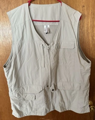 Magellan Sportswear Mens Vintage Fishing Vest Large Beige Nylon Zip Pockets - Image 1 of 4