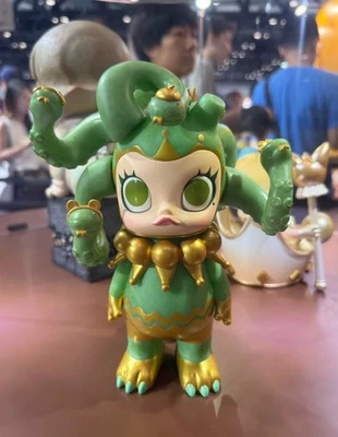 Pts Exhibition Limited POP MART MOLLY Medusa Green Edition Doll Brand New - Image 1 of 4