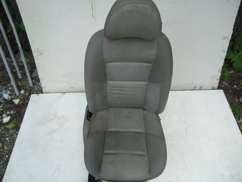 Volvo S40 2006 2,4 L manual asiento del lado del pasajero delantero derecho cuero 26 Foto 1 de 4