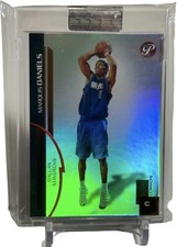 2005-06 Topps Pristine Uncirculated Marquis Daniels Mavericks Card 32 #230/325