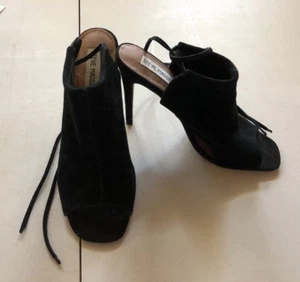 Steve Madden • size 8 • Black Suede • Womens Shoes • strappy heels - Picture 1 of 9
