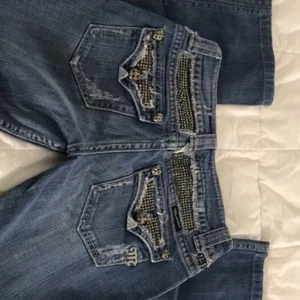 Miss Me Bootcut Jeans 27 x 27,5 EUC helle Waschung Doppelknopf - Bild 1 von 7
