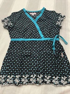 Koi Kathryn Scrub Top For Women Small Black Blue Embroidered Hem Sleeves NWOT - Picture 1 of 10