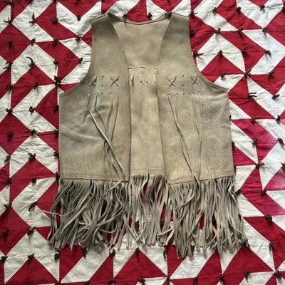 Chaleco con flecos de cuero beige vintage de los años 70 como está usado defectos hippie boho Foto 1 de 4