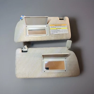 Parasoles Nissan Xterra 2005-2012 OEM (par) Foto 1 de 3