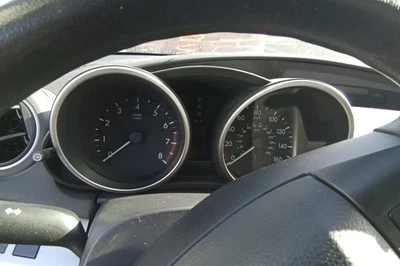 2010 Mazda 3 OE medidor de velocidade cluster 91K milhas Mazda - Imagem 1 de 4