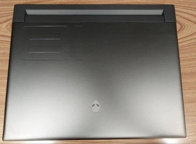 Dell Alienware M18 R1 Gaming Laptop/i9 13900HX/32GB/SSD1TB+512GB/RTX 4080 US - Image 1 of 4