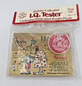Vintage Holiday Edition Mistletoe IQ Tester Wooden Solitaire Peg Puzzle USA NEW - Picture 1 of 9