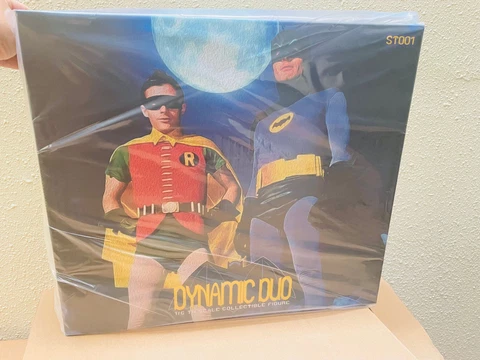 New Saturn Toys ST001 1/6 Batman 1966 Robin Dynamic Duo Action Figure in stock Cover