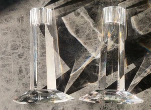 Par de candelabros de 6 pulgadas diseñados y marcados por TIFFANY & CO / FRANK LLOYD WRIGHT - Imagen 1 de 11