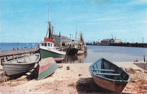 Postcard Boats Waterfront Provincetown Massachusetts - Picture 1 of 2