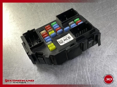 20828606 08-11 Escalade Tahoe Yukon Instrument Panel Upper Fusebox Fuse R1-402 - Image 1 of 4