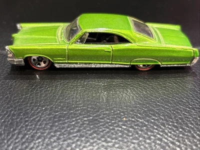Hot Wheels '65 Bonneville Redline 2002 зеленая. НОВЫЙ БЕЗ УПАКОВКИ - Изображение 1 из 4