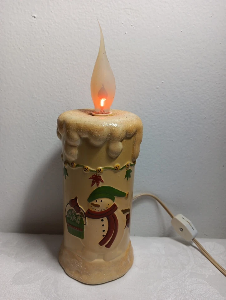 DEBBIE MUMM 2008 РОЖДЕСТВО СНЕГОВИК МЕРЦАНИЕ ЭЛЕКТРИЧЕСКАЯ СВЕЧА ЛАМПА КЕРАМИКА 9 1/2» T - Изображение 1 из 4