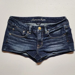 Am Eagle kurze Damengröße 6 blaue Jeans Denim dunkle Waschung niedriger Bund Stretch Hotpants - Bild 1 von 10