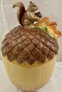 Squirrel Acorn Cookie Jar Corner Ruby New - Picture 1 of 12