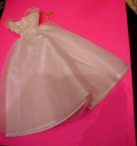 Barbie Fashion Bridal WEDDING DRESS/BALL GOWN + GOLD CROWN - Picture 1 of 4