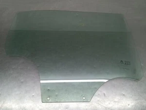 E643R00048 luna trasera derecha para CITROEN C3 III (SX) 2016 - Imagen 1 de 10