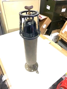 VINTAGE EXPLOSION PROOF BRASS SAFTEY LIGHT BLUE LENS NAUTICAL / MINE ?? BATT. OP - Picture 1 of 8