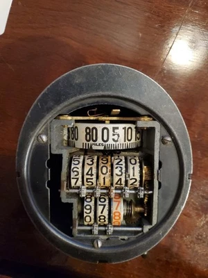 1928 / 1929 Chevrolet Speedometer - Image 1 of 4