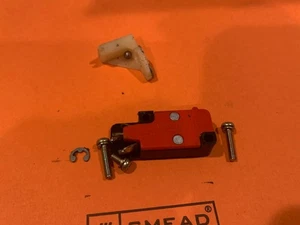 Pioneer PL-510S Stereo Turntable - Parting Out - Switch + Part - Picture 1 of 3