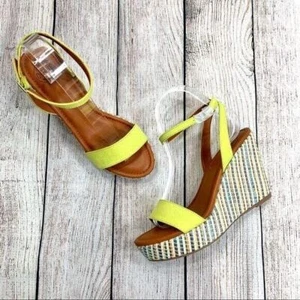 Dolce by Mojo Moxy Striped Sandal Wedges Size 9.5 - Picture 1 of 6