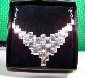 2015 Avon Cascading Baguettes Collar Necklace Silvertone Women’s Fashion - NMIB - Picture 1 of 5