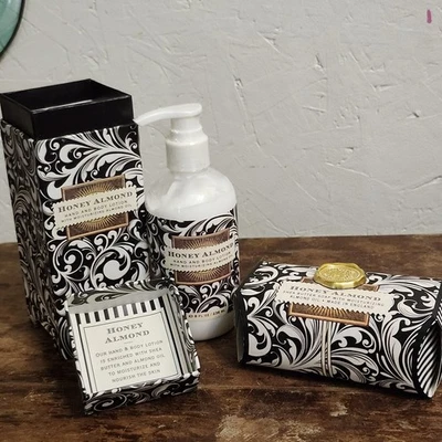 Michel Design Works 蜂蜜杏仁手部及身体乳液 8 盎司条形香皂 8.7 盎司 — 第 1/4 张图片