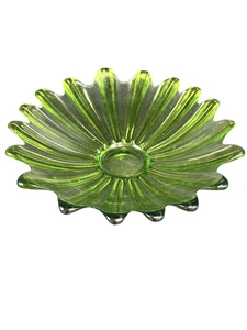 Federal Glass Celestial Limelight Green Petal Art Glass 11.5" Centerpiece Bowl - Picture 1 of 7