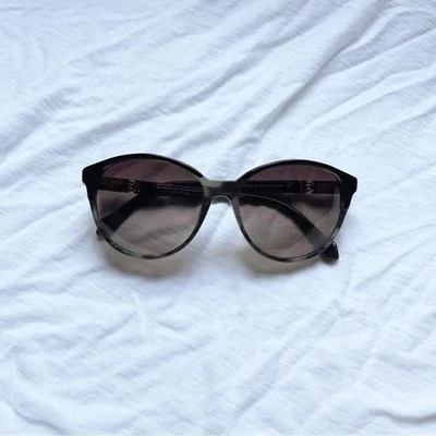 Carolina Herrera Tortoise Shell Sunglasses Sunnies Round Frame - Image 1 of 4