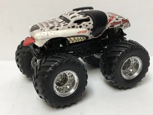 Monster Jam Monster Mutt Dalmation Monster Truck Diecast 1:48 Scale (3-3/4”) - Picture 1 of 13