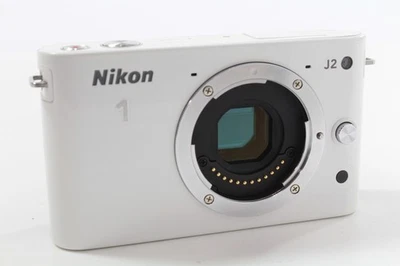 Nikon 1 J2 Body weiß, sehr guter Zustand - Bild 1 von 4