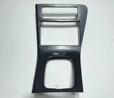 Nissan 240SX S13 LHD 89-94 palanca de cambios radio embellecedor bisel OEM 68260 40f00 96937 40f00 Foto 1 de 4
