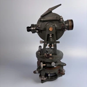 VINTAGE HILGER & WATTS Ltd 81317 SURVEYORS THEODOLITE ENGINEERING DECOR DISPLAY - Picture 1 of 13