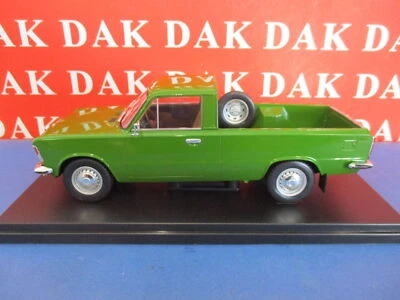 Die cast 1/24 Modellino Auto Polski Fiat 125p Pick-Up 1975 by White Box - Immagine 1 di 4