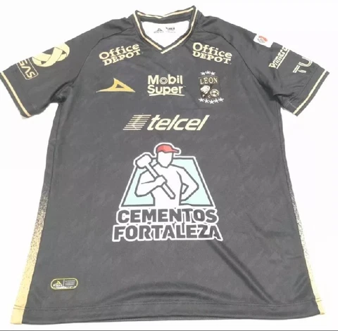 Leon FC Super Rare Authentic Pirma MEDIUM Cover