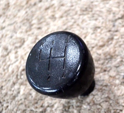 VOLKSWAGEN RABBIT MK1 1975-1982 4 SPEED MANUAL GEAR SHIFT KNOB LEVER AUTHENTIC Foto 1 de 4