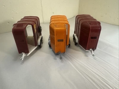 Britains Beaufort Double Horse Box 1:32 Scale Model Farm Tractor Trailer Bundle - Image 1 of 4