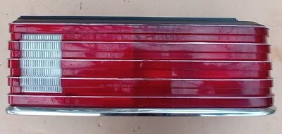 Luz trasera Chrysler Lebaron GTS 1985-1989 (DERECHA) Foto 1 de 4