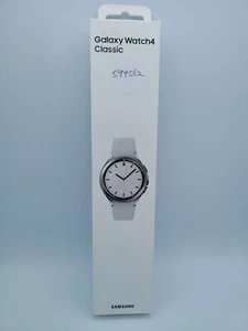 Reloj inteligente clásico Samsung Galaxy Watch4 42 mm Bluetooth/Wi-Fi/GPS NUEVO SELLADO EN REINO UNIDO - Imagen 1 de 5