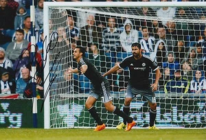 CHELSEA HAND SIGNED PEDRO 12X8 PHOTO 1. - Picture 1 of 1